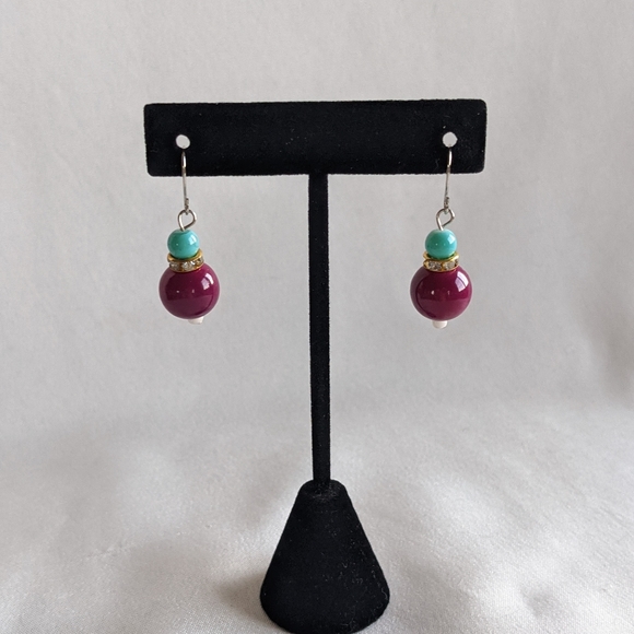 Earrings at 70% off! - Picture 10 of 10